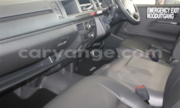 Acheter Occasion Voiture Toyota Sprinter Blanc à Karasburg, Karas Acheter Occasion Voiture Toyota Sprinter Blanc à Karasburg, Karas