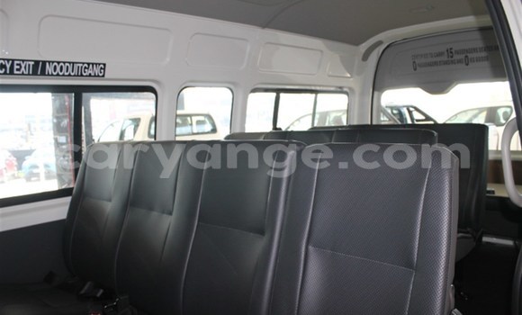 Acheter Occasion Voiture Toyota Sprinter Blanc à Karasburg, Karas Acheter Occasion Voiture Toyota Sprinter Blanc à Karasburg, Karas