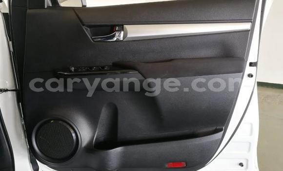 Acheter Occasion Voiture Toyota Hilux Blanc à Windhoek, Namibie Acheter Occasion Voiture Toyota Hilux Blanc à Windhoek, Namibie