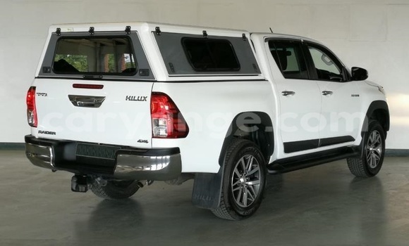Acheter Occasion Voiture Toyota Hilux Blanc à Windhoek, Namibie Acheter Occasion Voiture Toyota Hilux Blanc à Windhoek, Namibie