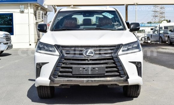 Acheter Import Voiture Lexus LX Blanc à Import - Dubai, Namibie Acheter Import Voiture Lexus LX Blanc à Import - Dubai, Namibie