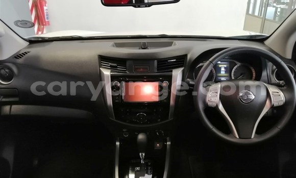 Acheter Occasion Voiture Nissan Navara Blanc à Grootfontein, Namibie Acheter Occasion Voiture Nissan Navara Blanc à Grootfontein, Namibie