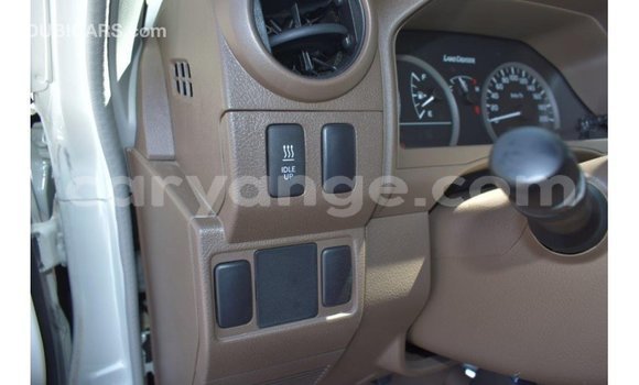 Buy Import Toyota Land Cruiser White Car in Import - Dubai in Namibia Buy Import Toyota Land Cruiser White Car in Import - Dubai in Namibia