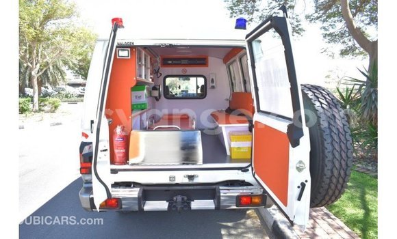 Buy Import Toyota Land Cruiser White Car in Import - Dubai in Namibia Buy Import Toyota Land Cruiser White Car in Import - Dubai in Namibia