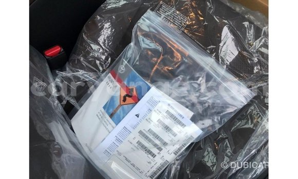 Acheter Import Voiture Toyota 4Runner Blanc à Import - Dubai, Namibie Acheter Import Voiture Toyota 4Runner Blanc à Import - Dubai, Namibie