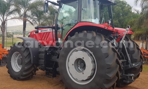 Buy Used Caterpillar 120 Red Truck in Gobabis in Omaheke Buy Used Caterpillar 120 Red Truck in Gobabis in Omaheke