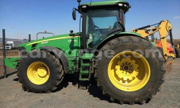 Acheter Occasion Utilitaire Caterpillar 120 Vert à Karasburg, Karas Acheter Occasion Utilitaire Caterpillar 120 Vert à Karasburg, Karas