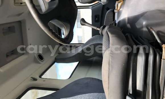 Acheter Occasion Utilitaire Caterpillar 120 Blanc à Grootfontein, Namibie Acheter Occasion Utilitaire Caterpillar 120 Blanc à Grootfontein, Namibie