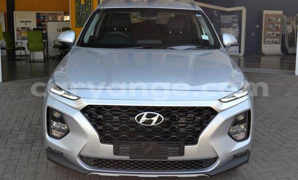 Buy Used Hyundai Santa Fe Silver Car in Karasburg in Karas Buy Used Hyundai Santa Fe Silver Car in Karasburg in Karas