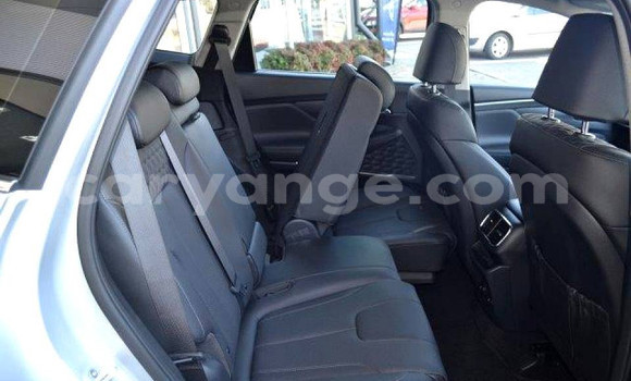 Buy Used Hyundai Santa Fe Silver Car in Karasburg in Karas Buy Used Hyundai Santa Fe Silver Car in Karasburg in Karas