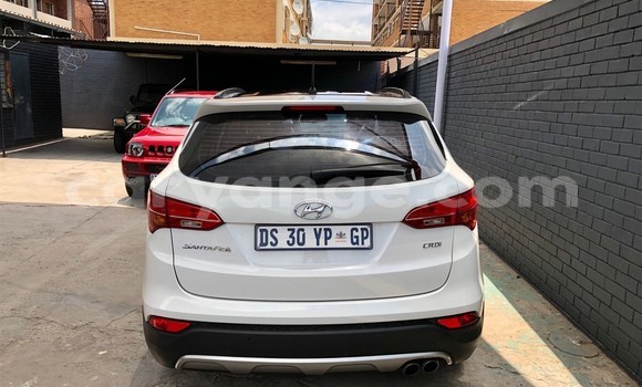 Acheter Occasion Voiture Hyundai Santa Fe Blanc à Karibib, Erongo Acheter Occasion Voiture Hyundai Santa Fe Blanc à Karibib, Erongo