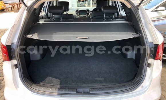 Acheter Occasion Voiture Hyundai Santa Fe Blanc à Karibib, Erongo Acheter Occasion Voiture Hyundai Santa Fe Blanc à Karibib, Erongo