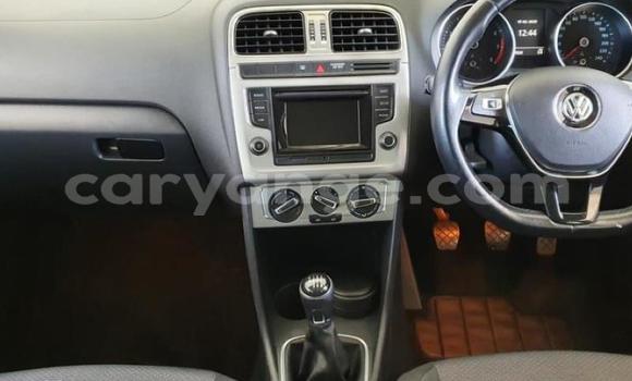 Acheter Occasion Voiture Volkswagen Polo Rouge à Windhoek, Namibie Acheter Occasion Voiture Volkswagen Polo Rouge à Windhoek, Namibie