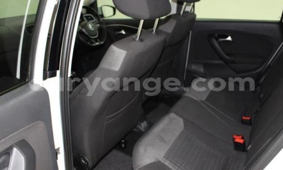 Acheter Occasion Voiture Volkswagen Polo Blanc à Windhoek, Namibie Acheter Occasion Voiture Volkswagen Polo Blanc à Windhoek, Namibie