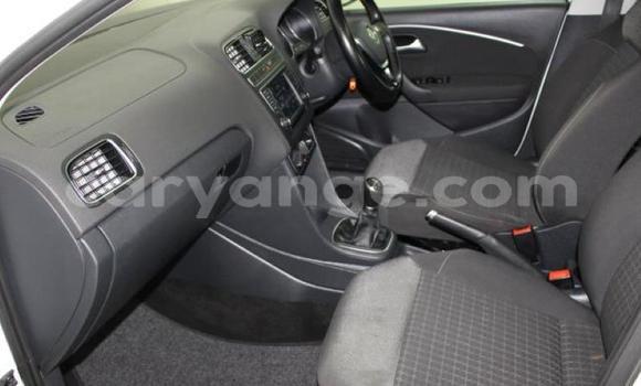 Acheter Occasion Voiture Volkswagen Polo Blanc à Windhoek, Namibie Acheter Occasion Voiture Volkswagen Polo Blanc à Windhoek, Namibie