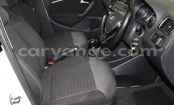 Acheter Occasion Voiture Volkswagen Polo Blanc à Windhoek, Namibie Acheter Occasion Voiture Volkswagen Polo Blanc à Windhoek, Namibie