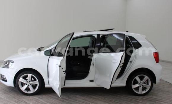 Acheter Occasion Voiture Volkswagen Polo Blanc à Windhoek, Namibie Acheter Occasion Voiture Volkswagen Polo Blanc à Windhoek, Namibie