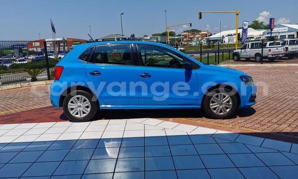Acheter Occasion Voiture Volkswagen Polo Bleu à Windhoek, Namibie Acheter Occasion Voiture Volkswagen Polo Bleu à Windhoek, Namibie