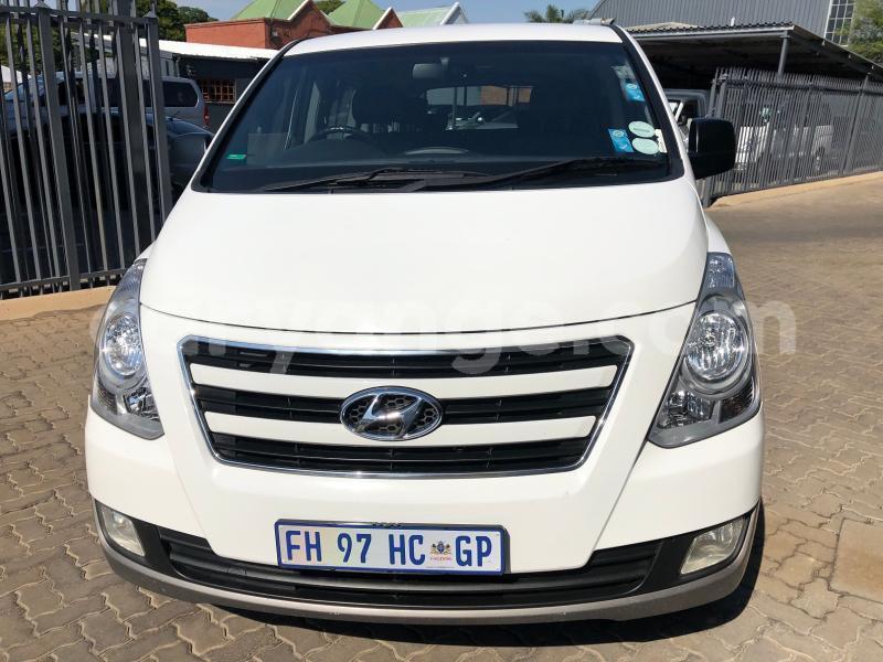 Big with watermark hyundai h1 namibia windhoek 12298