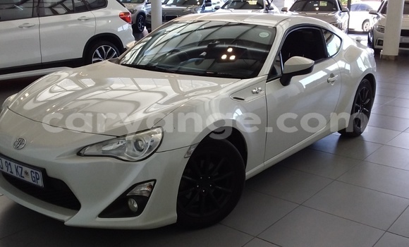 Buy Used Toyota Innova White Car in Karasburg in Karas Buy Used Toyota Innova White Car in Karasburg in Karas