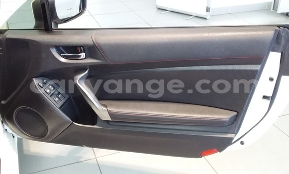 Buy Used Toyota Innova White Car in Karasburg in Karas Buy Used Toyota Innova White Car in Karasburg in Karas