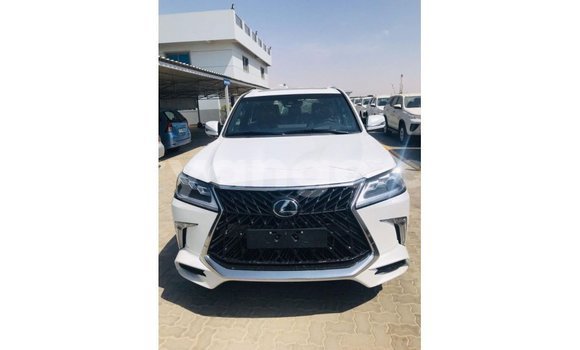 Acheter Import Voiture Lexus LX Blanc à Import - Dubai, Namibie Acheter Import Voiture Lexus LX Blanc à Import - Dubai, Namibie