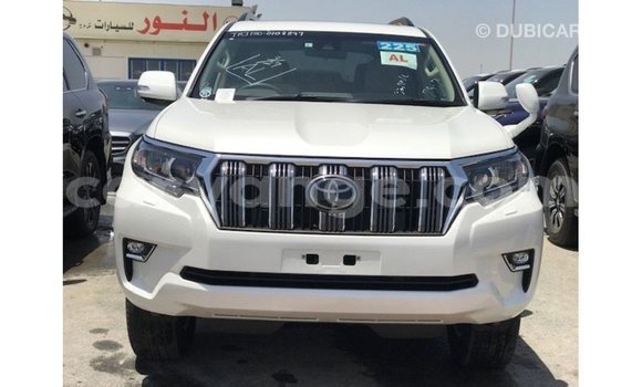 Acheter Import Voiture Toyota Prado Blanc à Import - Dubai, Namibie Acheter Import Voiture Toyota Prado Blanc à Import - Dubai, Namibie