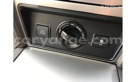 Acheter Import Voiture Toyota Prado Blanc à Import - Dubai, Namibie Acheter Import Voiture Toyota Prado Blanc à Import - Dubai, Namibie