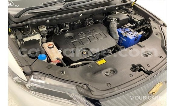 Acheter Import Voiture Toyota Harrier Blanc à Import - Dubai, Namibie Acheter Import Voiture Toyota Harrier Blanc à Import - Dubai, Namibie