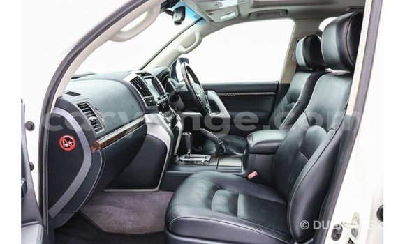 Buy Import Toyota Land Cruiser White Car in Import - Dubai in Namibia Buy Import Toyota Land Cruiser White Car in Import - Dubai in Namibia