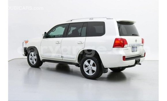 Buy Import Toyota Land Cruiser White Car in Import - Dubai in Namibia Buy Import Toyota Land Cruiser White Car in Import - Dubai in Namibia