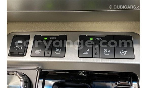 Acheter Import Voiture Toyota Land Cruiser Blanc à Import - Dubai, Namibie Acheter Import Voiture Toyota Land Cruiser Blanc à Import - Dubai, Namibie