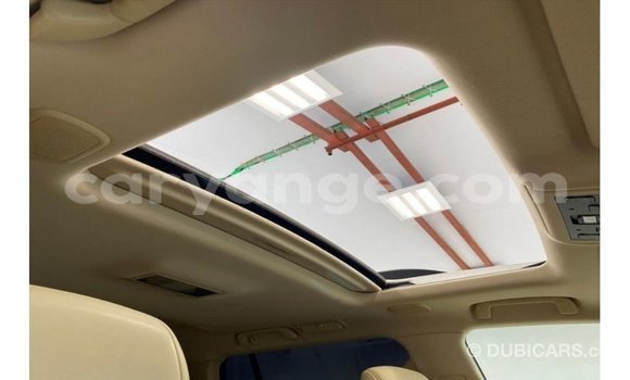 Acheter Import Voiture Toyota Land Cruiser Blanc à Import - Dubai, Namibie Acheter Import Voiture Toyota Land Cruiser Blanc à Import - Dubai, Namibie