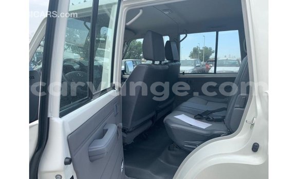 Buy Import Toyota Land Cruiser White Car in Import - Dubai in Namibia Buy Import Toyota Land Cruiser White Car in Import - Dubai in Namibia
