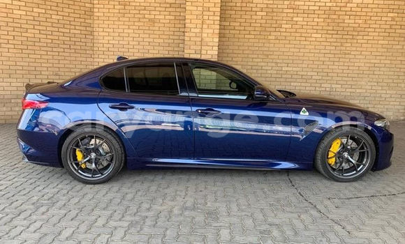 Acheter Occasion Voiture Alfa Romeo Giulia Bleu à Karasburg, Karas Acheter Occasion Voiture Alfa Romeo Giulia Bleu à Karasburg, Karas