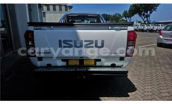 Buy Used Isuzu D–MAX White Car in Karasburg in Karas Buy Used Isuzu D–MAX White Car in Karasburg in Karas