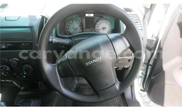 Buy Used Isuzu D–MAX White Car in Karasburg in Karas Buy Used Isuzu D–MAX White Car in Karasburg in Karas