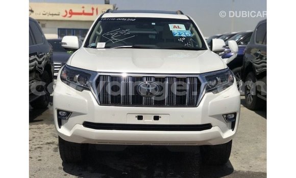 Acheter Import Voiture Toyota Prado Blanc à Import - Dubai, Namibie Acheter Import Voiture Toyota Prado Blanc à Import - Dubai, Namibie