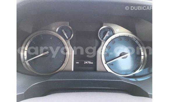 Acheter Import Voiture Toyota Prado Blanc à Import - Dubai, Namibie Acheter Import Voiture Toyota Prado Blanc à Import - Dubai, Namibie