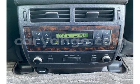 Acheter Import Voiture Toyota Land Cruiser Noir à Import - Dubai, Namibie Acheter Import Voiture Toyota Land Cruiser Noir à Import - Dubai, Namibie