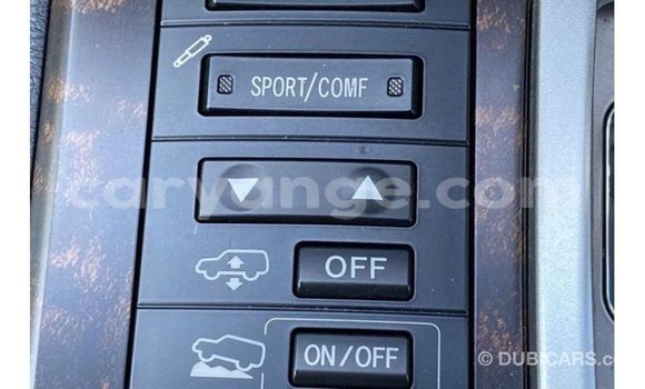 Acheter Import Voiture Toyota Land Cruiser Noir à Import - Dubai, Namibie Acheter Import Voiture Toyota Land Cruiser Noir à Import - Dubai, Namibie