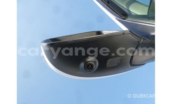 Acheter Import Voiture Toyota Land Cruiser Blanc à Import - Dubai, Namibie Acheter Import Voiture Toyota Land Cruiser Blanc à Import - Dubai, Namibie