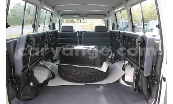 Buy Import Toyota Land Cruiser White Car in Import - Dubai in Namibia Buy Import Toyota Land Cruiser White Car in Import - Dubai in Namibia