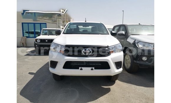Acheter Import Voiture Toyota Hilux Blanc à Import - Dubai, Namibie Acheter Import Voiture Toyota Hilux Blanc à Import - Dubai, Namibie