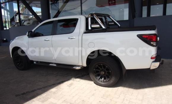 Buy Used Mazda BT-50 White Car in Walvis Bay in Namibia Buy Used Mazda BT-50 White Car in Walvis Bay in Namibia