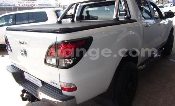 Buy Used Mazda BT-50 White Car in Walvis Bay in Namibia Buy Used Mazda BT-50 White Car in Walvis Bay in Namibia