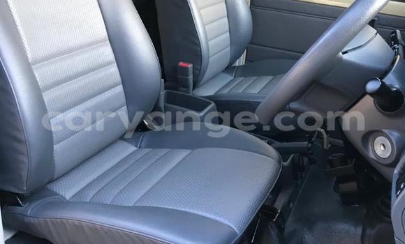 Acheter Occasion Voiture Toyota Land Cruiser Beige à Karasburg, Karas Acheter Occasion Voiture Toyota Land Cruiser Beige à Karasburg, Karas