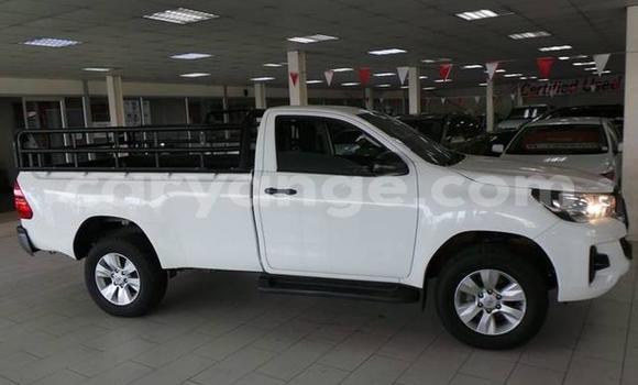 Acheter Occasion Voiture Toyota Hilux Blanc à Karasburg, Karas Acheter Occasion Voiture Toyota Hilux Blanc à Karasburg, Karas