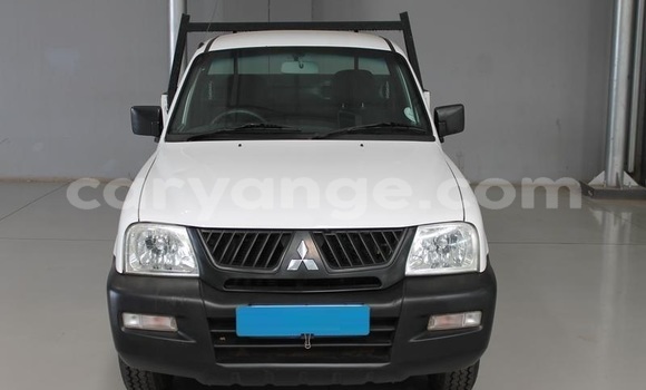 Buy Used Mitsubishi L200 White Car in Windhoek in Namibia Buy Used Mitsubishi L200 White Car in Windhoek in Namibia