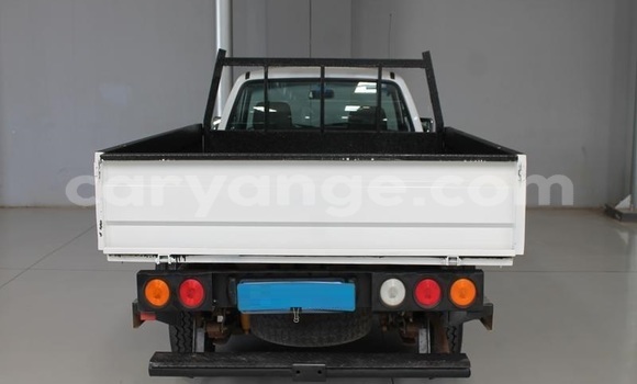 Buy Used Mitsubishi L200 White Car in Windhoek in Namibia Buy Used Mitsubishi L200 White Car in Windhoek in Namibia